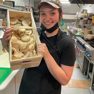 Meet your Posher, Carolynn